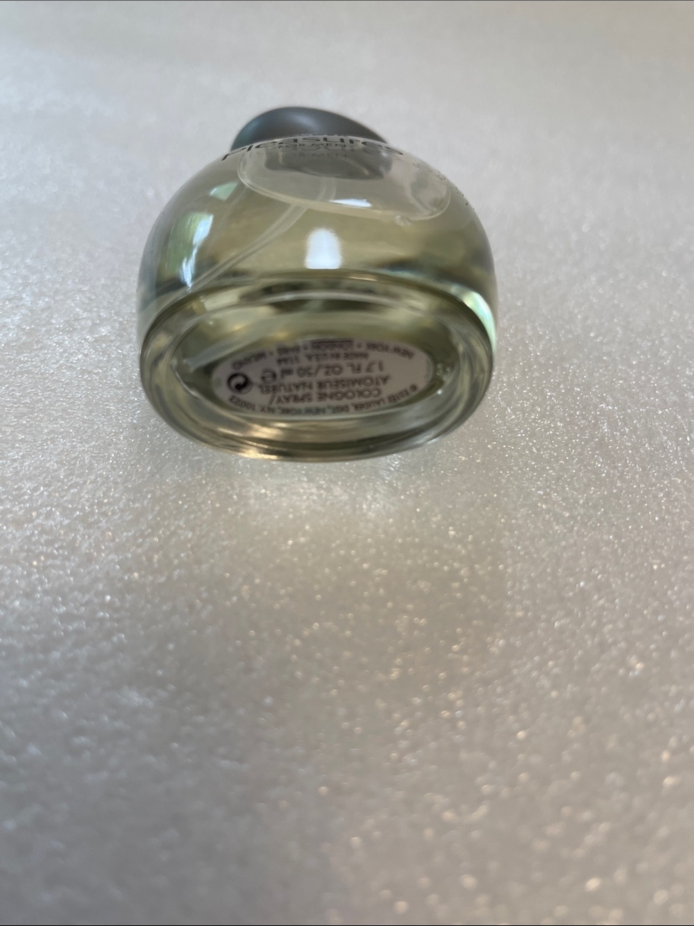 Estée Lauder Pleasures for Men Eau de Toilette - Clear/Light Yellow - Picture 3 of 3